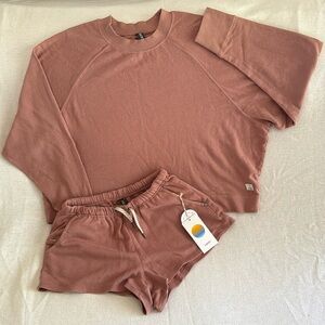 Vuori Sunnyside Crew Sweatshirt
Vuori Sunnyside Shorts